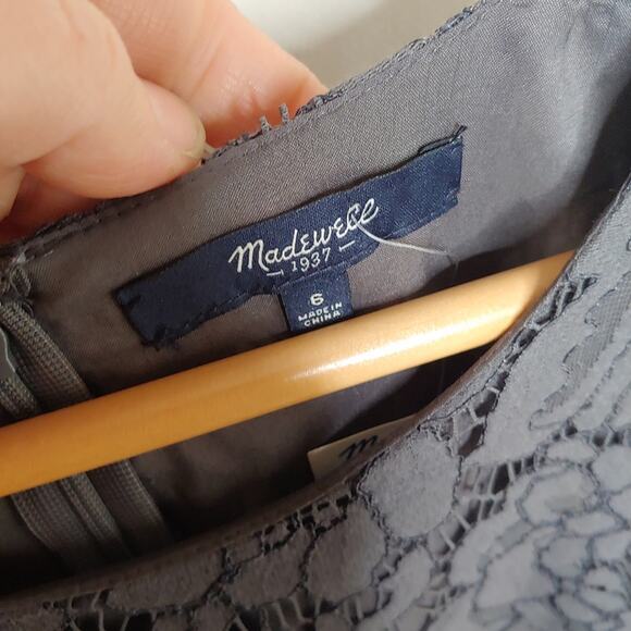 Madewell NWT Lace Long-Sleeve Shift Dress Size 6 - Picture 3 of 11